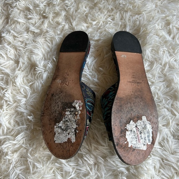 Marc Fisher Tapestry embroidered sandals size 8 1/2 - Picture 4 of 7